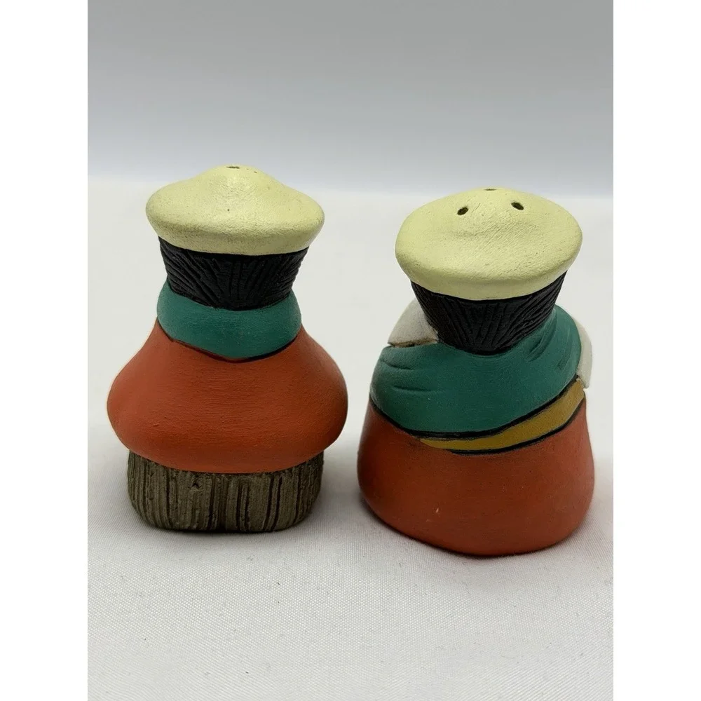 South American Couple Salt & Pepper Shaker 2 Piece Set Folk Art Hand Painted